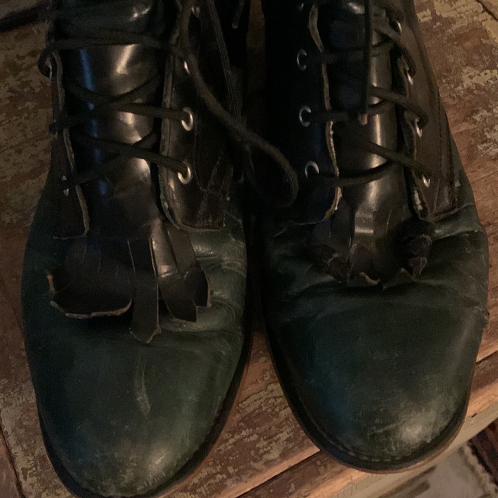 Boots - Picture 4 of 5